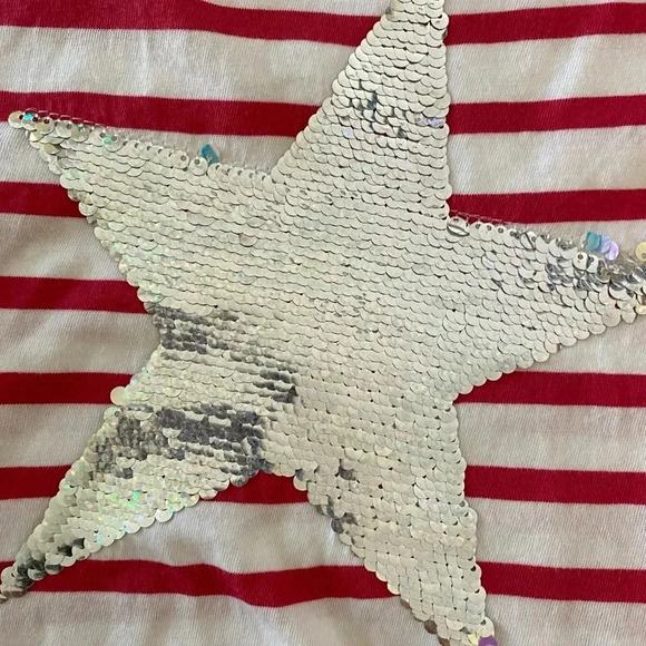 NWT gap red white stripe star flip sequin top medium new 4th of July - Picture 3 of 6